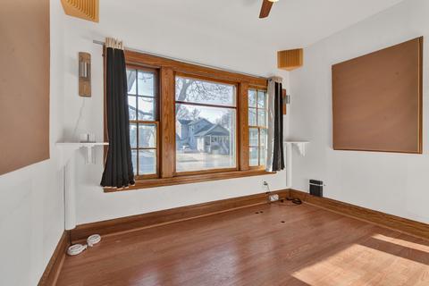 1426 E Algonquin Rd, Des Plaines, IL 60016 photo 17