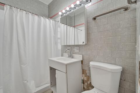 1426 E Algonquin Rd, Des Plaines, IL 60016 photo 19