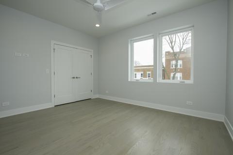 535 E 60th St, Chicago, IL 60637 photo 16