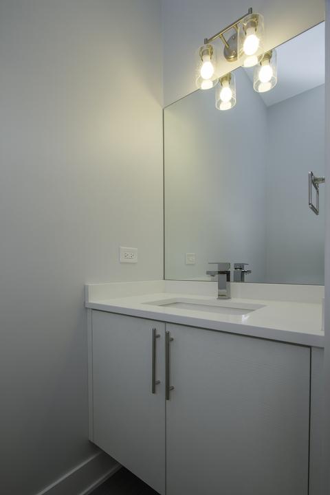535 E 60th St, Chicago, IL 60637 photo 18