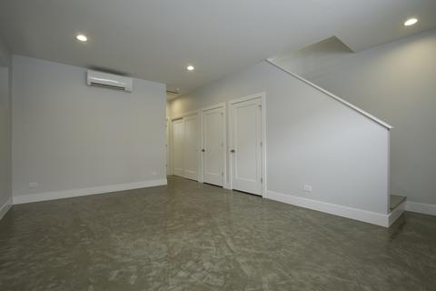 535 E 60th St, Chicago, IL 60637 photo 23