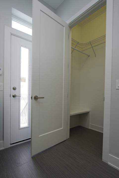 535 E 60th St, Chicago, IL 60637 photo 17