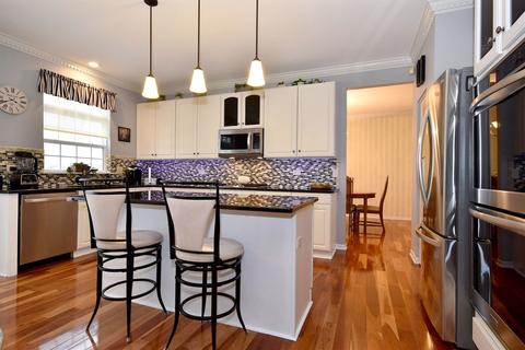 1886 Burton Dr, Bartlett, IL 60103 photo 4