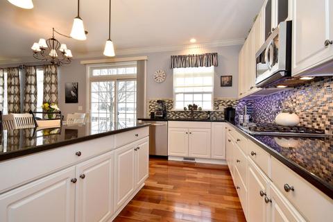 1886 Burton Dr, Bartlett, IL 60103 photo 3