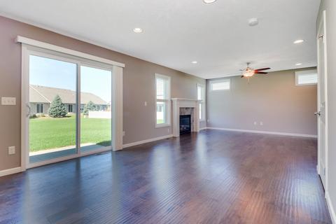 1035 Decoy Ct, Normal, IL 61761 photo 4