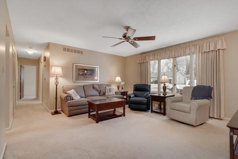 702 Kathleen Dr, Normal, IL 61761 photo 5