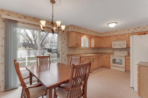 702 Kathleen Dr, Normal, IL 61761 photo 7