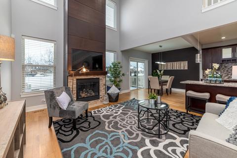 968 Oak Ridge Blvd, Elgin, IL 60120 photo 2