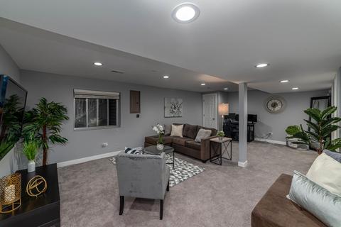 968 Oak Ridge Blvd, Elgin, IL 60120 photo 22