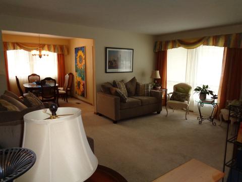 616 Debra Dr, Des Plaines, IL 60016 photo 4