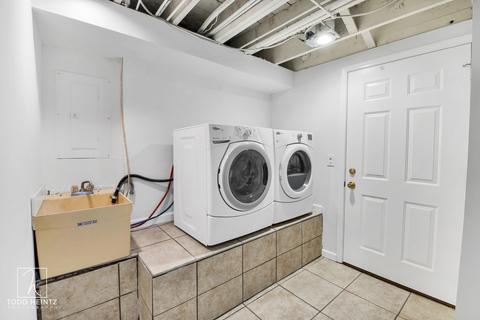 1218 Forest Dr, Elgin, IL 60123 photo 31