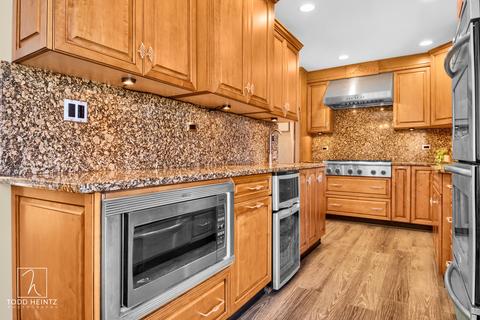 1218 Forest Dr, Elgin, IL 60123 photo 10