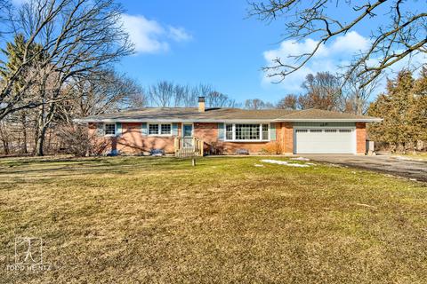 1218 Forest Dr, Elgin, IL 60123 photo 1