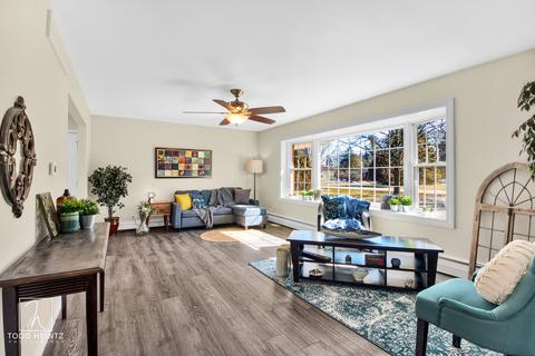1218 Forest Dr, Elgin, IL 60123 photo 2