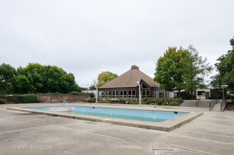 1745 Robin Walk #D, Hoffman Estates, IL 60169 photo 10