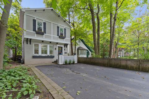 229 E Prospect Ave, Lake Bluff, IL 60044 photo 1