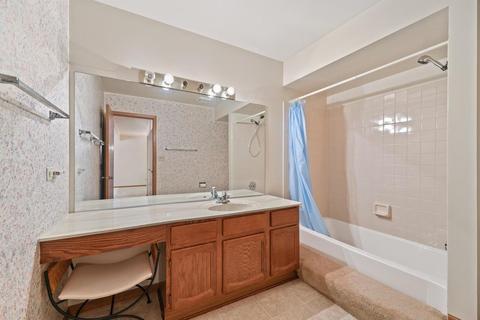 4589 Topaz Dr, Hoffman Estates, IL 60192 photo 10