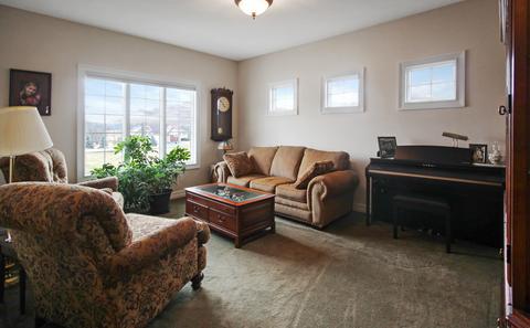 50 Cliffside Ct, Freeport, IL 61032 photo 3
