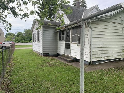 309 E Johnson St, Clinton, IL 61727 photo 20