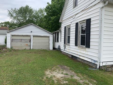 309 E Johnson St, Clinton, IL 61727 photo 17