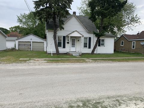 309 E Johnson St, Clinton, IL 61727 photo 1