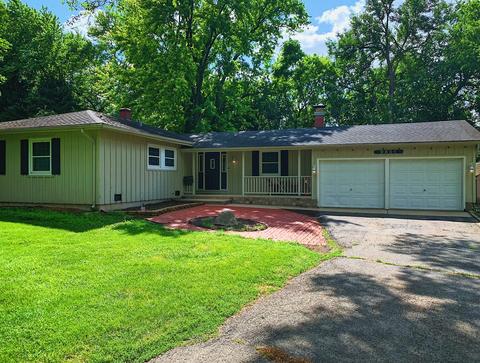 9801 Zimmer Dr, Algonquin, IL 60102 photo 1