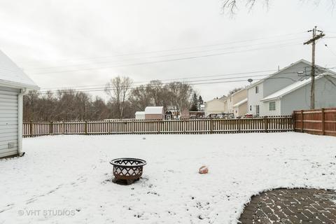755 Dixon Ave, Elgin, IL 60120 photo 12
