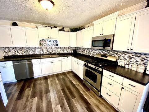 1030 E Southmor Rd, Morris, IL 60450 photo 3