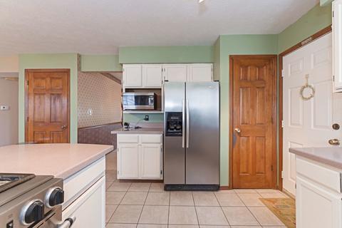 14 Chiswick Cir, Bloomington, IL 61704 photo 12
