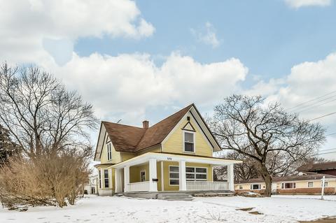 570 Douglas Ave, Elgin, IL 60120 photo 2