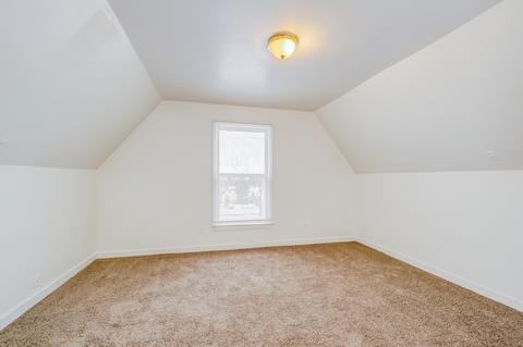 570 Douglas Ave, Elgin, IL 60120 photo 12