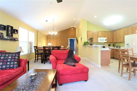 2492 Emily Ln, Elgin, IL 60124 photo 8