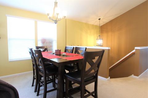 2492 Emily Ln, Elgin, IL 60124 photo 9