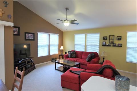 2492 Emily Ln, Elgin, IL 60124 photo 6