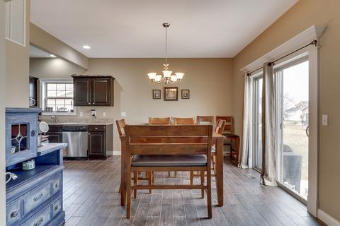 1090 Geyser Peak Rd, Normal, IL 61761 photo 8