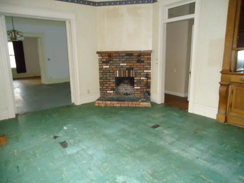 202 W 6th St, Gridley, IL 61744 photo 8