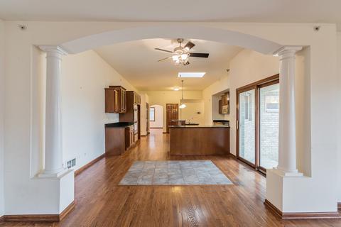 400 Academy Ave, Matteson, IL 60443 photo 9