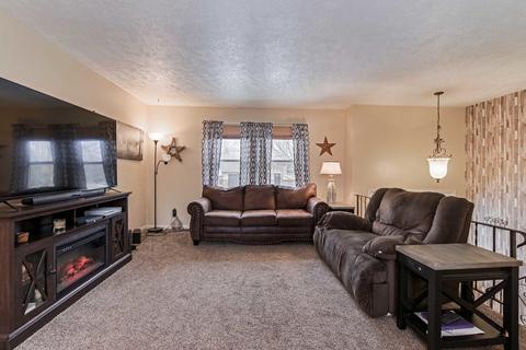 700 Angela Dr, Normal, IL 61761 photo 6