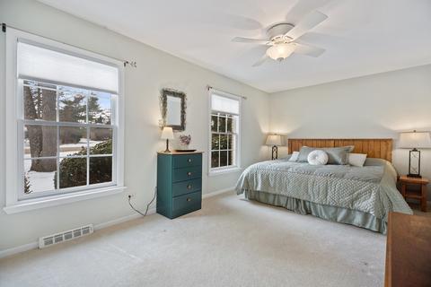 516 Stevens Ct, Sleepy Hollow, IL 60118 photo 10