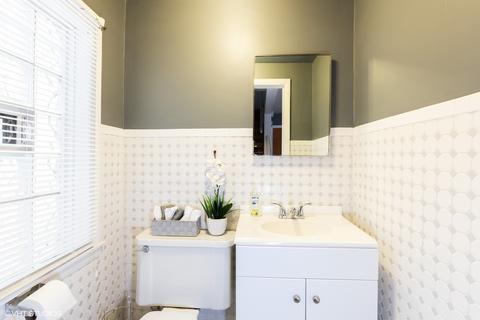 7803 S Champlain Ave, Chicago, IL 60619 photo 9