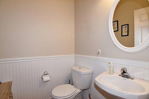 1318 Deerpath Cir, Aurora, IL 60506 photo 9