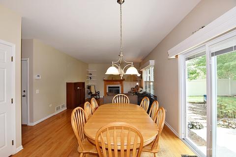 1318 Deerpath Cir, Aurora, IL 60506 photo 13