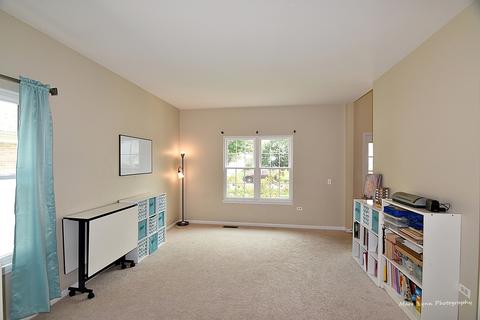 1318 Deerpath Cir, Aurora, IL 60506 photo 6