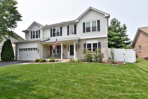 1318 Deerpath Cir, Aurora, IL 60506 photo 1