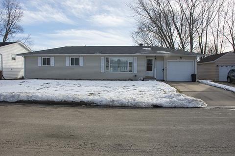 505 Maple Ave, Morrison, IL 61270 photo 2