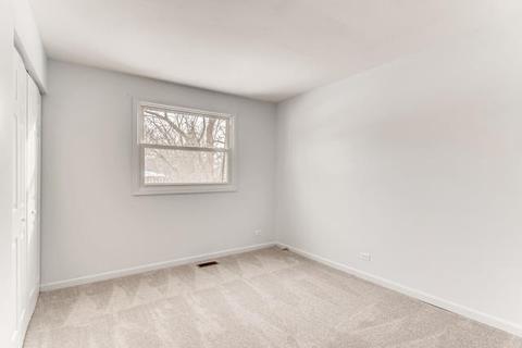 1313 Windsor Dr, Wheaton, IL 60189 photo 9