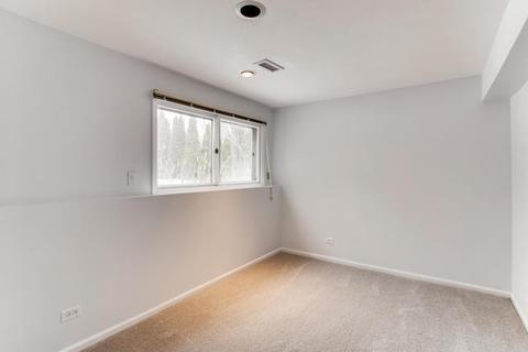1313 Windsor Dr, Wheaton, IL 60189 photo 11