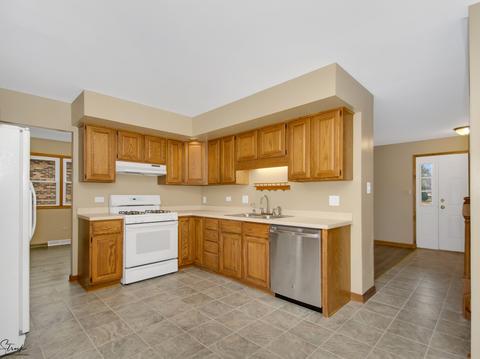 423 Pasadena Ave, Beecher, IL 60401 photo 10