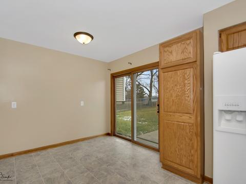 423 Pasadena Ave, Beecher, IL 60401 photo 9