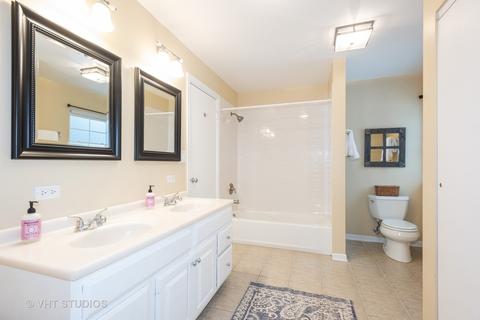 1119 Delles Rd, Wheaton, IL 60189 photo 14